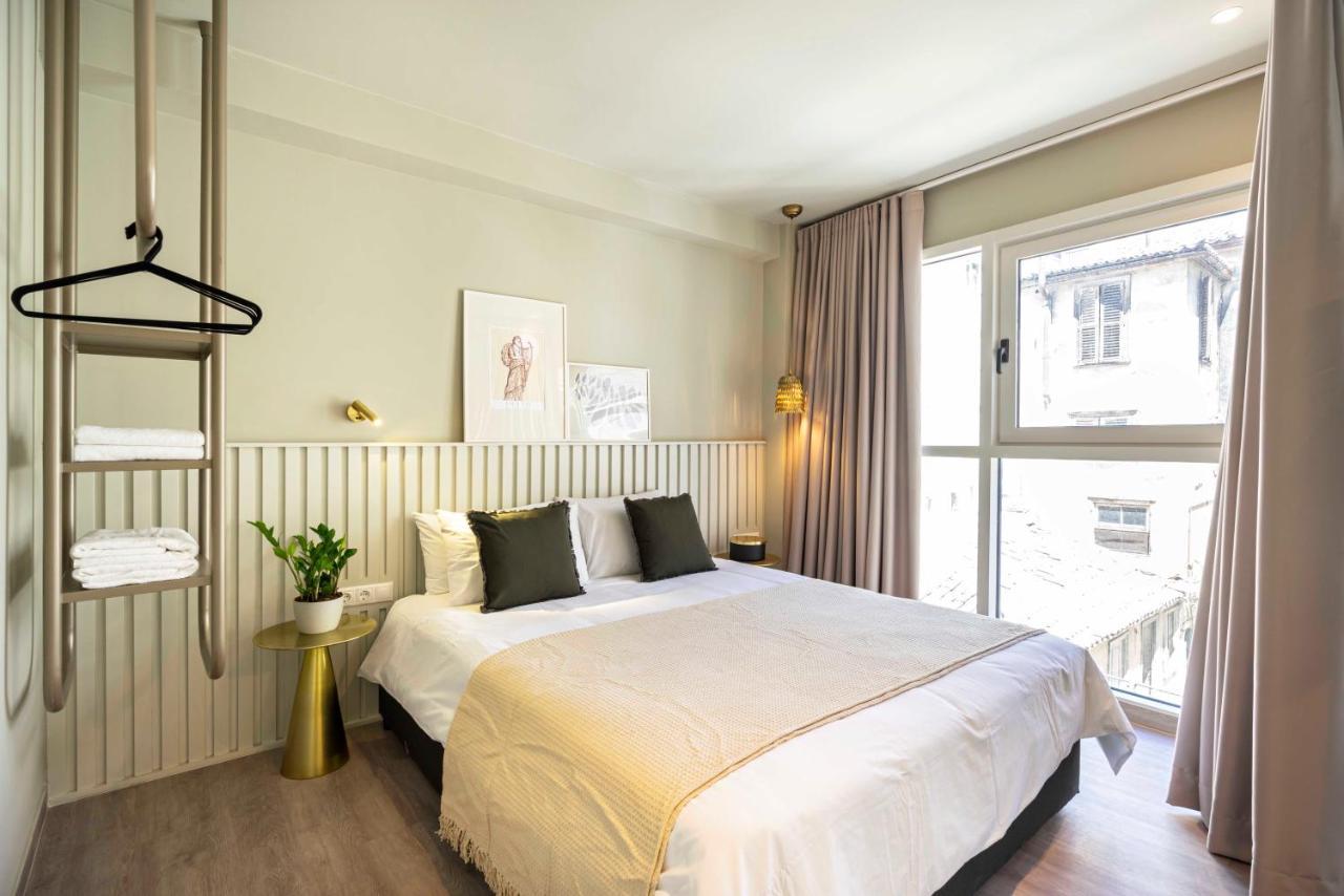 Yalarent Stunning Apartments At The Heart Of アテネ エクステリア 写真