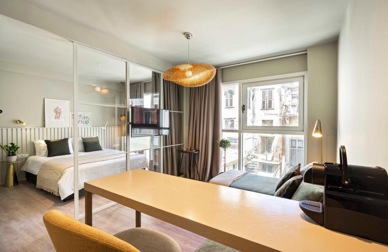 Yalarent Stunning Apartments At The Heart Of アテネ エクステリア 写真
