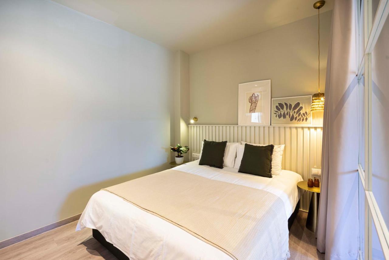 Yalarent Stunning Apartments At The Heart Of アテネ エクステリア 写真