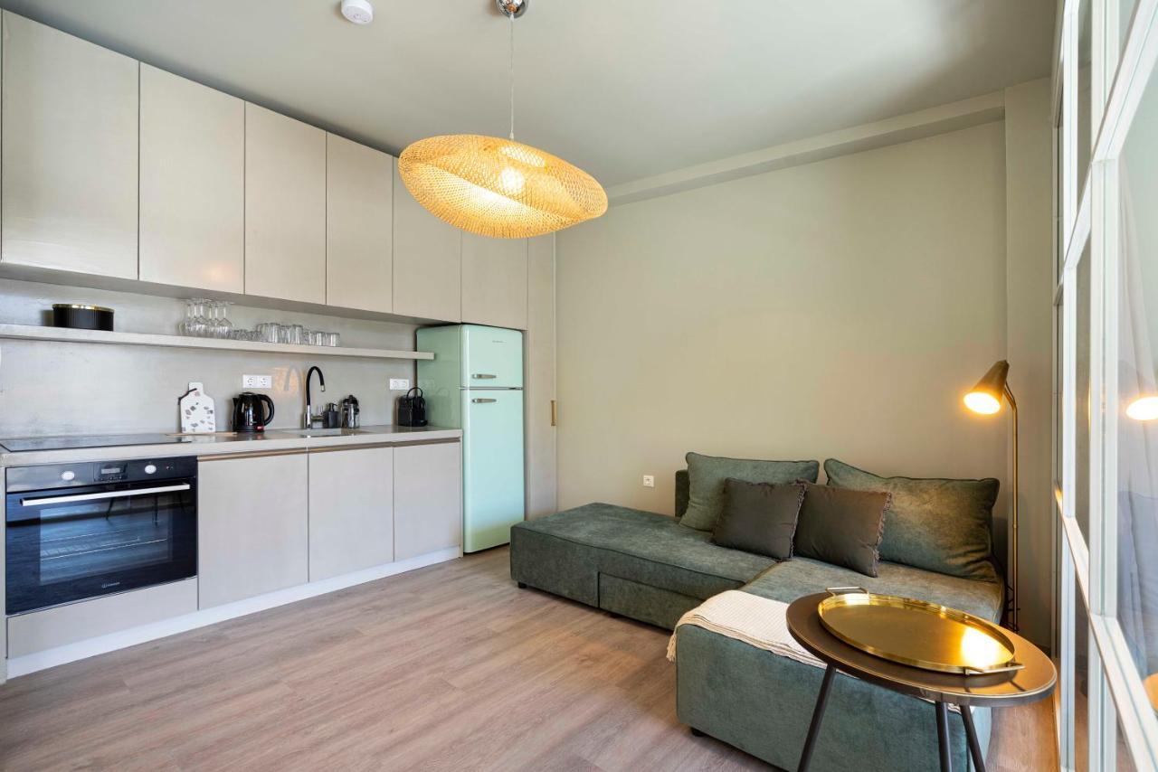 Yalarent Stunning Apartments At The Heart Of アテネ エクステリア 写真