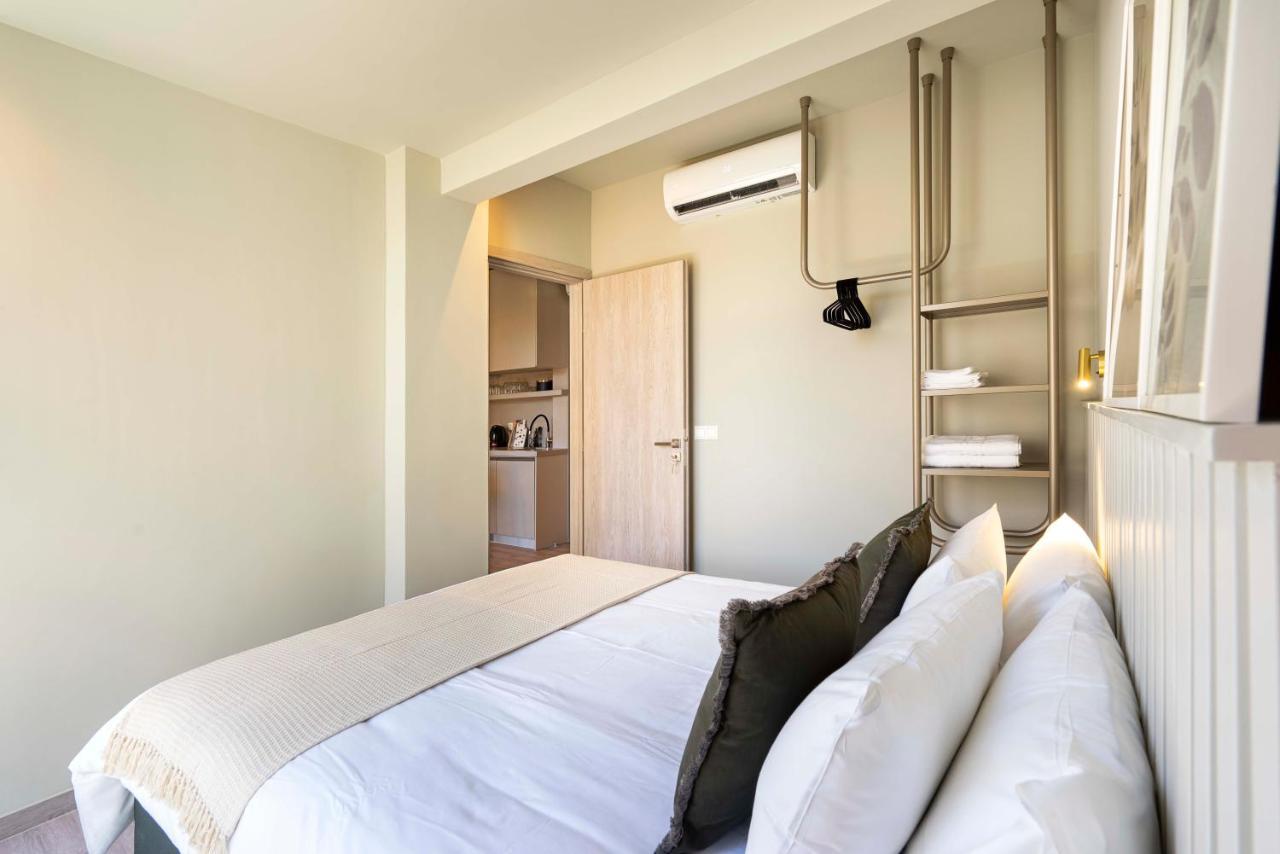 Yalarent Stunning Apartments At The Heart Of アテネ エクステリア 写真