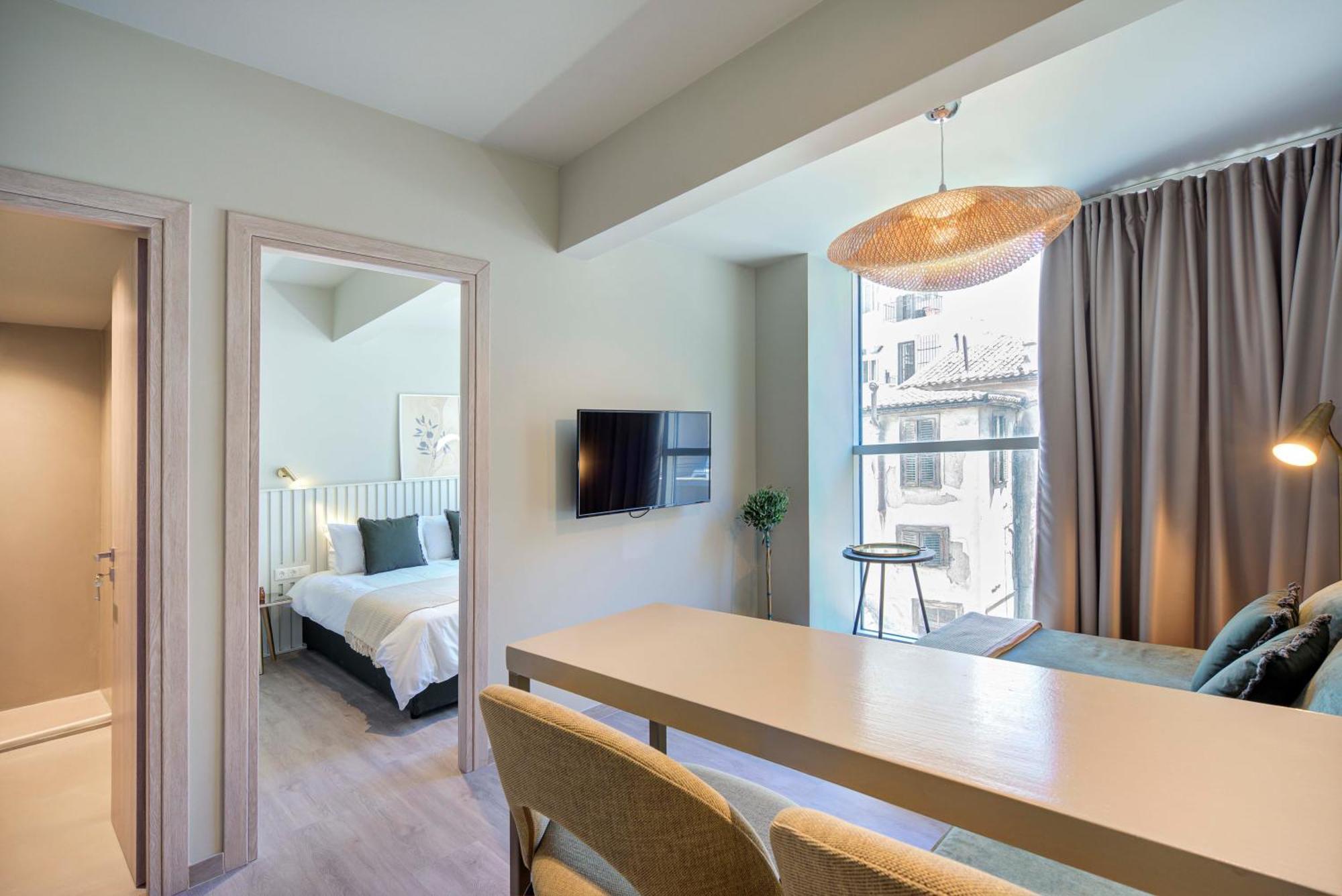 Yalarent Stunning Apartments At The Heart Of アテネ エクステリア 写真